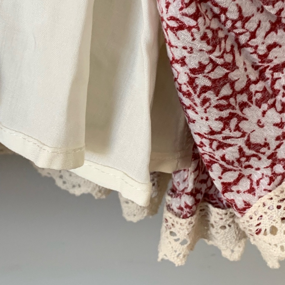 BE TOGETHER Women’s Burgundy w/ Cream Floral Print Fit & Flare Rayon Mini Dress - Picture 4 of 9